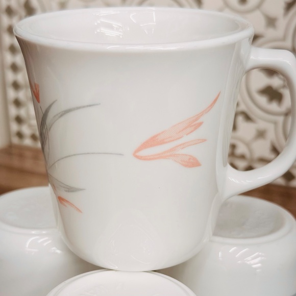 Vintage Corelle Desert Rose Pattern Mugs Cups by Corning - Set of 4 - Picture 2 of 4